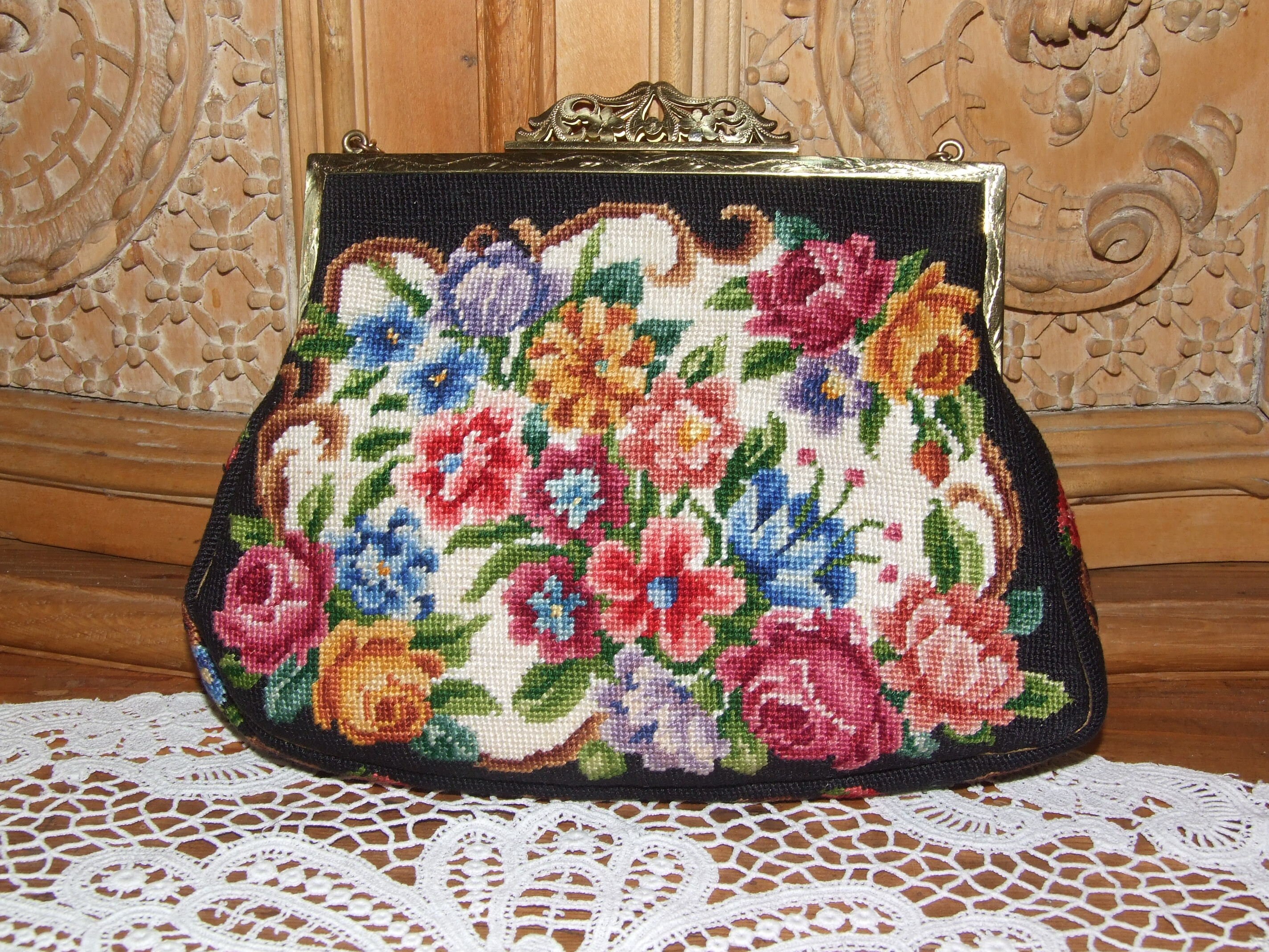 jpgoodbuy専用 whiteworkフランスアンティーク巾着バッグ*手刺繍 アンティーク*手刺繍*ホワイトワーク*レース*巾着バッグ | iichi