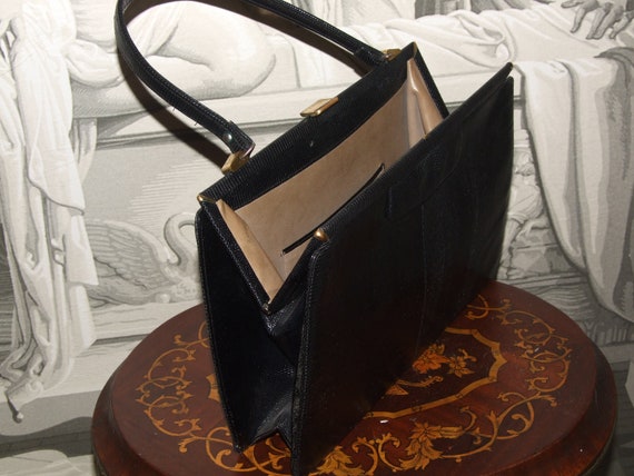 EXCLUSIVE & STYLISH Handbag! Amazing Vintage Imit… - image 9