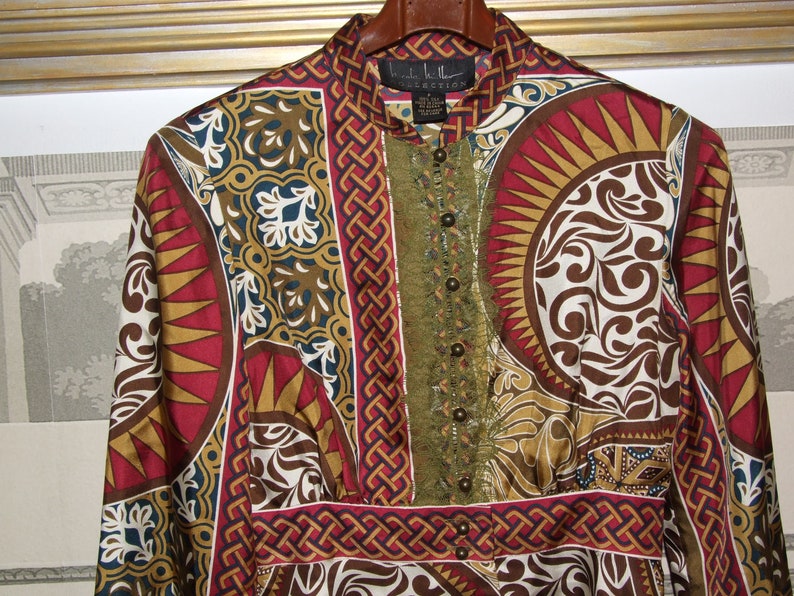 Blouse NICOLE MILLER Collection Silk Print ShirtAuthentic Nicole Miller Collection P 100/% Silk Made in China Size Small with Buttons Shirt