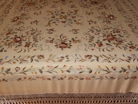 FABULOUS SCARF! Antique c.30s Hand Embroidered Pia