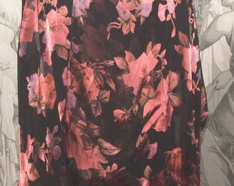 SHAWL Silk Italian! Vintage, Made in Italy, Designer Floral Rose Motif Shawl/Amazing Shades Burgund Color, 100 % Pure Silk, Oval Shawl, Wrap