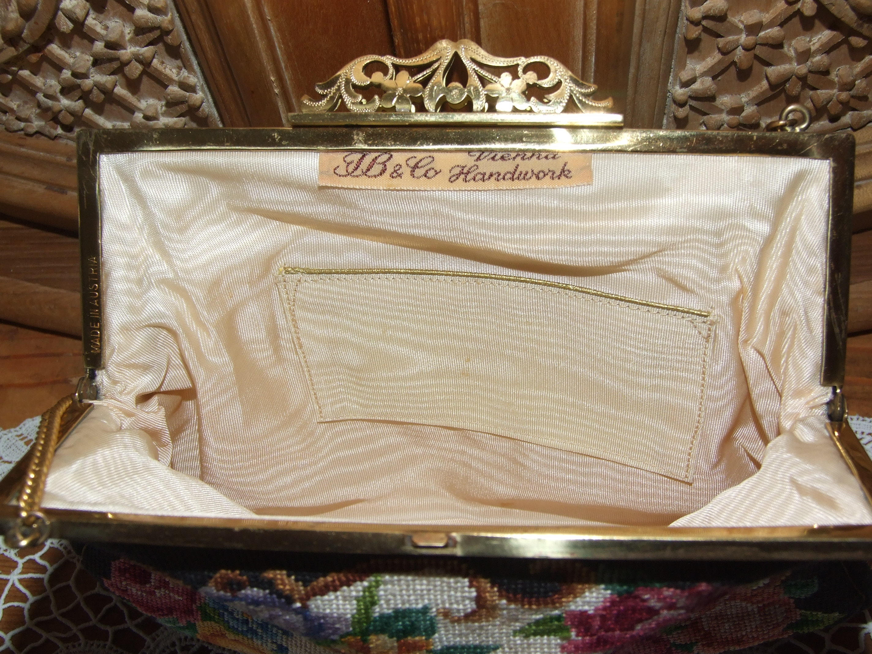 GORGEOUS Vintage 