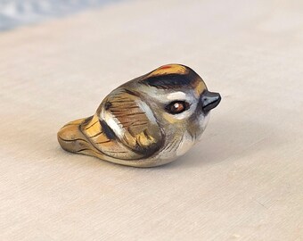 Primitive Bird Figurine, Golden Crowned Kinglet Small Size Polymer Clay Painted Collectible Sculpture, Bird Lover Gift