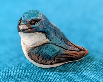 Cute Tree Swallow Figurine, Small Bird Sculpture Primitive Artisan Collectible