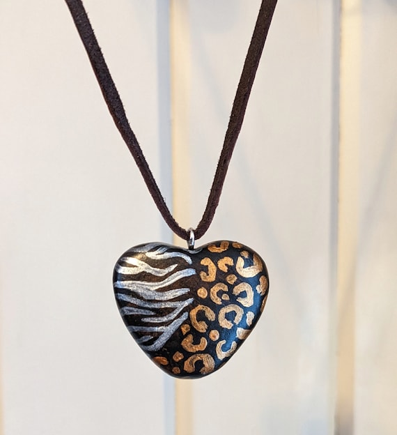 Leopard print pendant necklace best sale