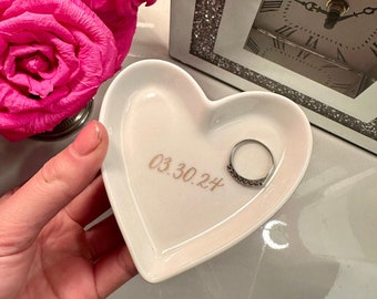 Engraved Heart Shaped Ring Dish | Wedding Date & Calligraphy