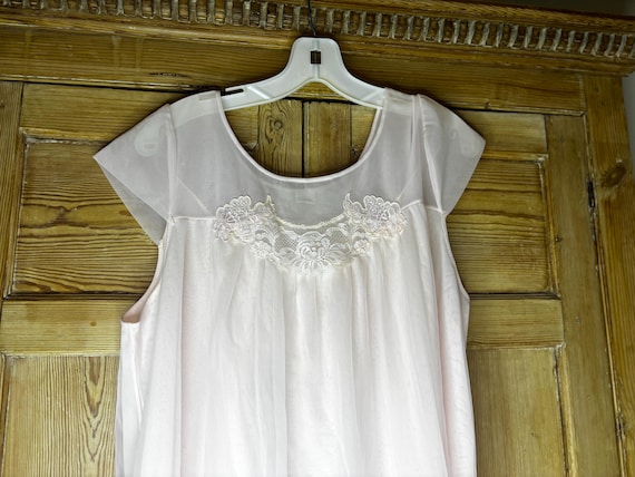 Shadowline peignoir set small - image 14