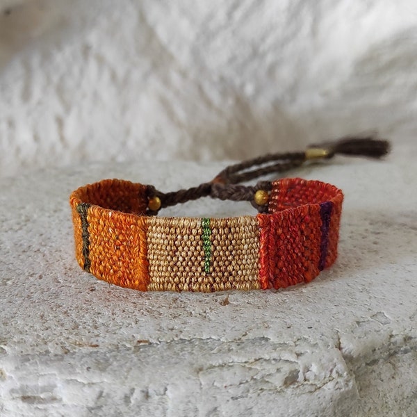 Handgewebtes Armband - Warmes Orange und Ocker - Faser Armband - Leinen Seide Baumwolle Viskose - Boho Armband - Mini Weben