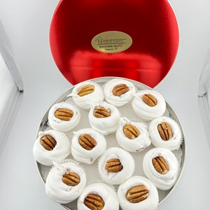 32 Piece Divinity Gift Tin