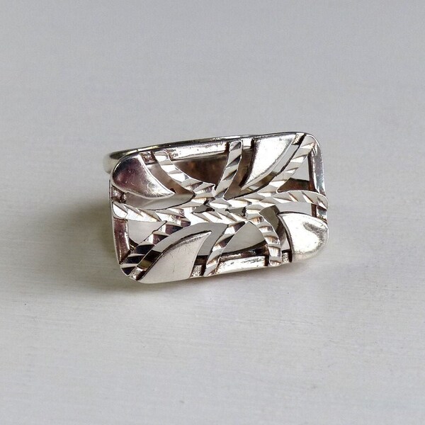 Sterling Silver Sezgin 925 Rectangle Ring designer modernist cut out Ring size 6.5 Vintage Geometric Ring Unique silver ring Shield Ring