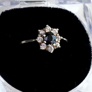 Vintage Sterling silver Sapphire and clear stone Cluster ring size 7.75 Statement ring Multi-Stone Floral Ring Womens modern jewelry