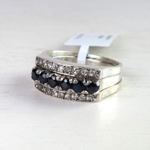 Anillo de zafiros en plata de ley de Eriksson Dinamarca, joyería modernista vintage danesa escandinava.