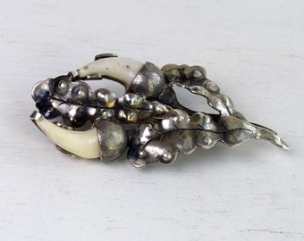 Ancienne Broche En Argent - Motif Gland De Chêne - Occasion (Réf. 29035)