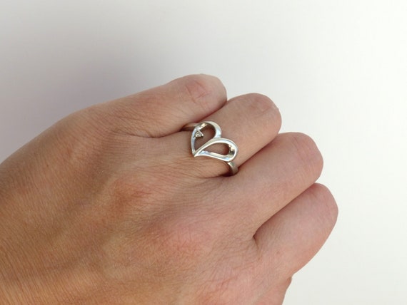Vintage SASB Sweden Sterling Silver 925 Heart Ring Clear Stone