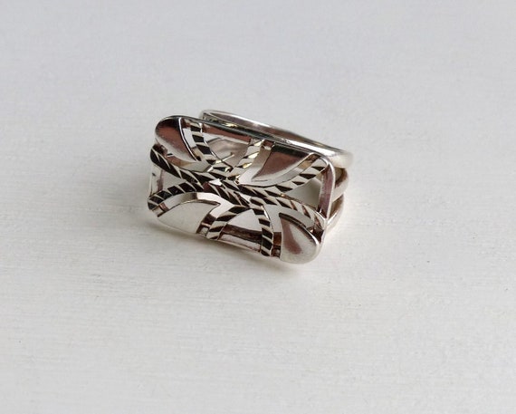Sterling Silver Sezgin 925 Rectangle Ring Designer Modernist Cut Out Ring Size 6.5 Vintage Geometric Ring Unique Silver Ring Shield Ring Etsy