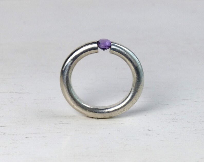 Jørgen Bondesen Danish Sterling silver Modernist Amethyst bold ring Brushed thick round band size 7.75 Vintage Denmark Scandinavian jewelry image 3