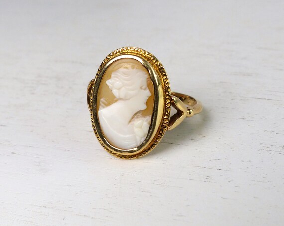 Antique 18K Gold Harbeck Wilhelm Sweden 1944 Shell Cameo Ring 750