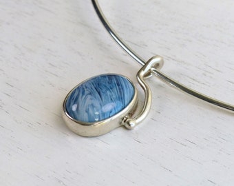 Ove Nordström Zweden Sterling zilver Blauwe Bergslagssten steen/glas Neckring Choker ketting vintage modernistische Zweedse Scandinavische sieraden