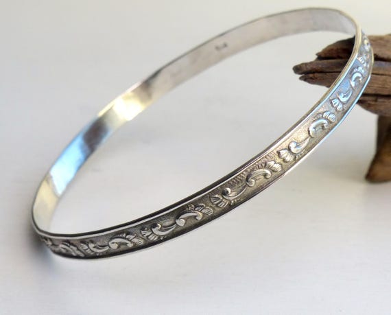 Vintage 830 Solid silver Bangle bracelet textured… - image 3