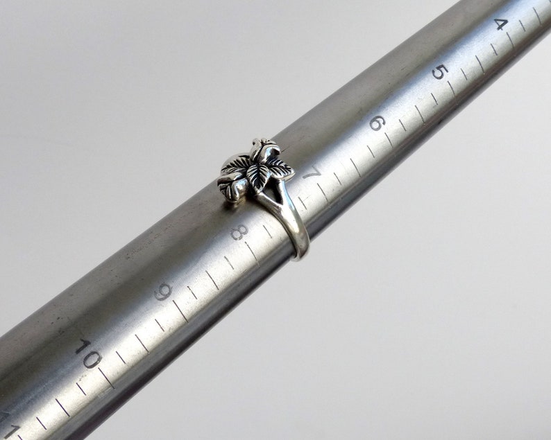 Vintage 925 Sterling Silver Flower Ring Rose ring size 7.5 Blossom Ring Floral Ring Leaf Ring flower jewelry