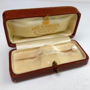 Antique 9K Gold Pearl Stick pin with Box 375 Gold Stickpin with Pearl Modern pin vintage Swedish Scandinavian jewelry