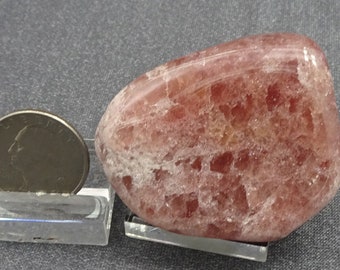 Berry Quartz, Tanzania, Polerowany i polerowany kamień palmowy, Okazy minerałów na sprzedaż