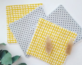 Lingettes lavables par lot de 4 en tissu coton oeko-tex et éponge  de bambou tons jaunes/gris à motifs graphiques