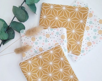 Lingettes lavables par lot de 4 en tissu coton oeko-tex et éponge de bambou tons rose/mint/ocre à motifs graphiques