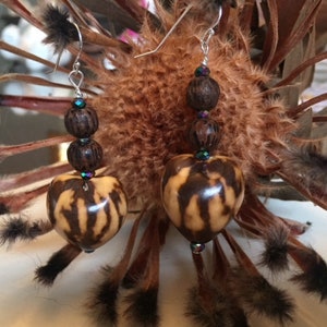 Pendants d&#39;oreilles noix de kukui et perles de coco