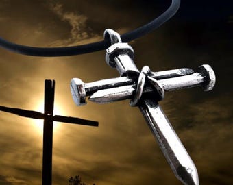 Antique Nail Cross Necklace In Pewter On Leather (lc87bleather)