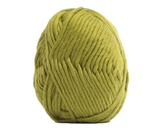 Super Chunky Merino Wool 100g ball, Green Pure merino wool yarn, Sustainable yarn, Eco-friendly and Ethical Yarn