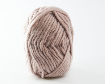 Super Chunky Merino Wool 100g ball in Mink, Pure merino wool yarn, Beige wool yarn, Sustainable yarn, Eco-friendly and Ethical Yarn