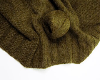 Camel Wool Yarn 100g ball in Green Moss, Green camel wool yarn, Pure wool yarn, Sustainable yarn, Eco-friendly & Ethical Yarn