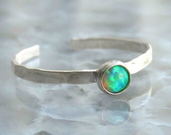 Adjustable Toe Ring / Knuckle Ring / Beach Jewelry / Green Opal Jewelry / Opal Toe ring