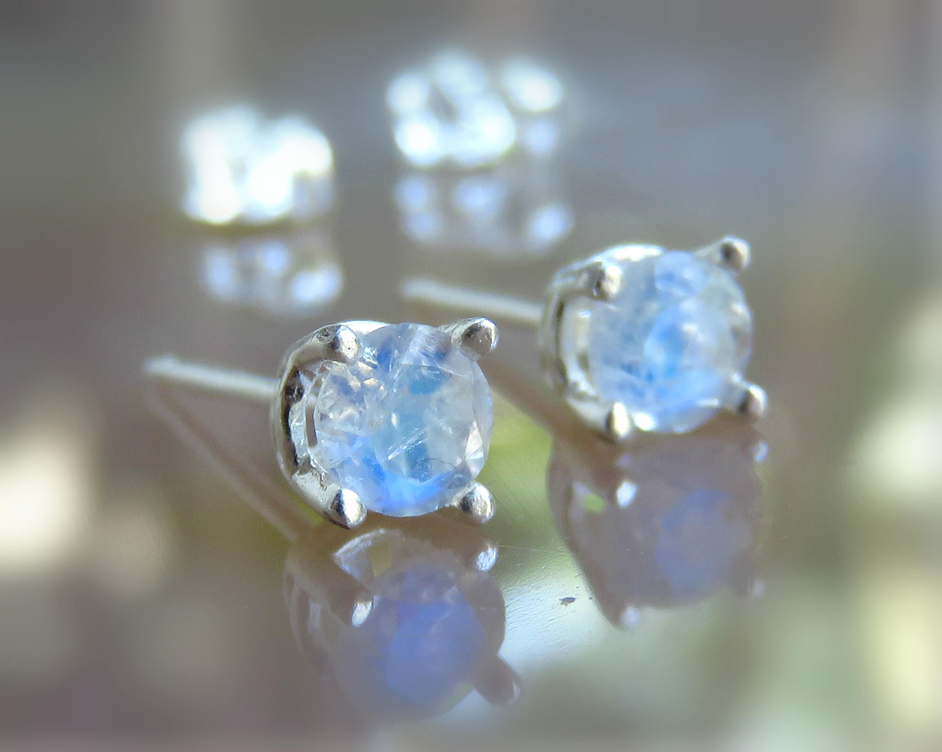 Faceted Moonstone Gemstone 925 Sterling Silver Plated Jewelry Stud Earrings 7 Gm Faceted Moonstone Gemstone 925 Sterling Silver Plated Jewelry Stud Earrings 7 Gm