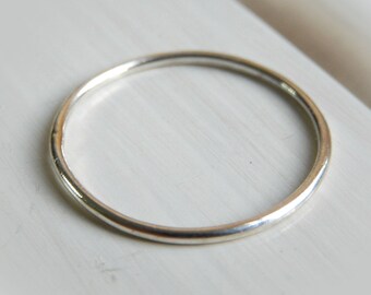 Sterling Silver Dainty Stacking Ring // Sterling Silver Stacking Ring