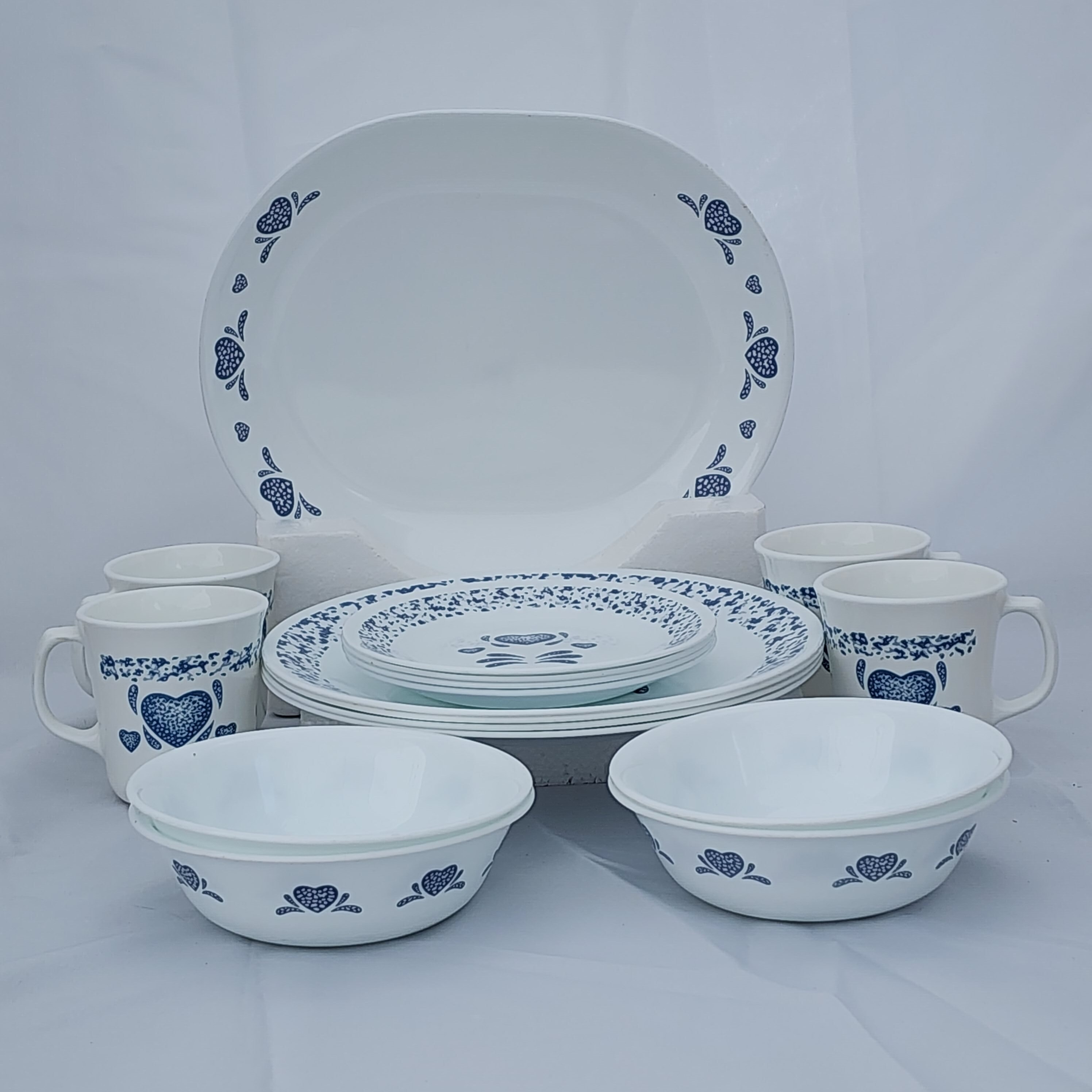 Corelle Blue Hearts 18-pc Dinnerware Set, W/ Platter & Vegetable