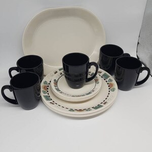 Corelle Sunblossoms Dinnerware 16-Piece Set