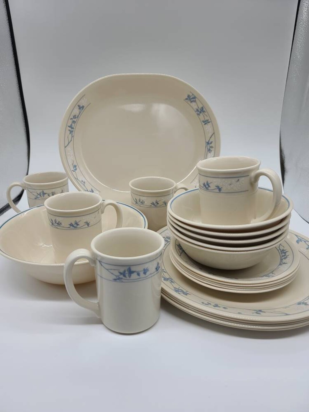 Corelle First of Spring 22 pc Dinnerware Set 5 Places Salad Bowl