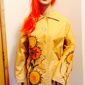 Vintage 60s PSYCHEDELIC FLORAL MOD Trench Coat by &quot;All Weather Wear&quot;