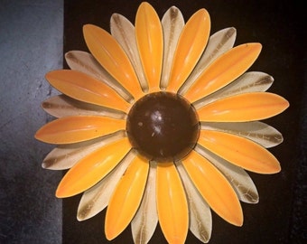 Vintage Retro Yellow, Beige, & Brown Enamel Bright DAISY FLOWER POWER Design Pin  -- Groovy!!