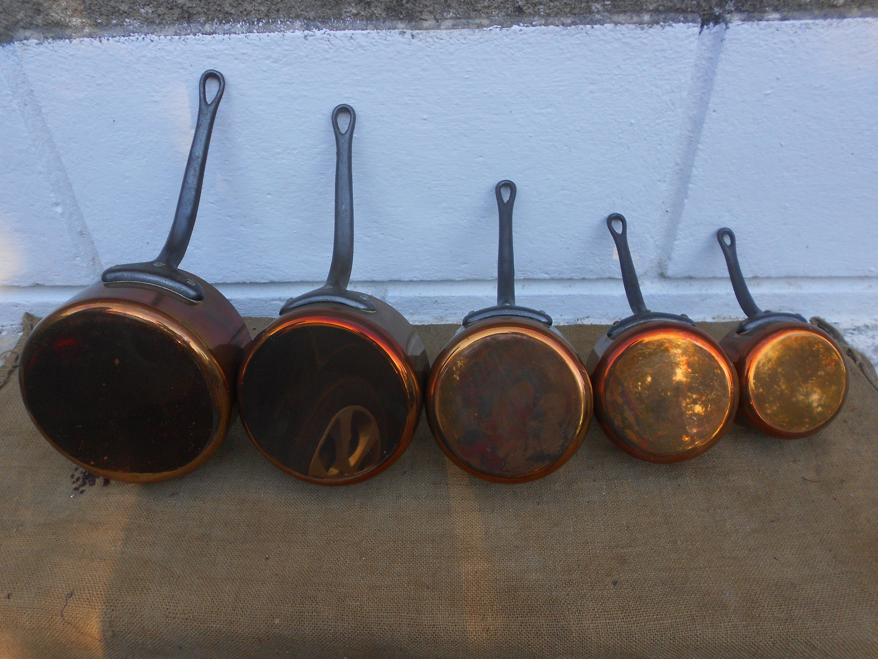 ensemble De Casseroles