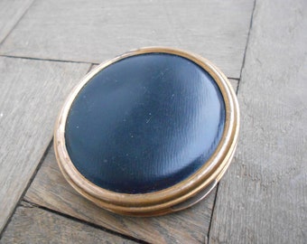 Miroir vintage à main ou de poche compact, Paris des années 1950, France en laiton plaqué or et cuir noir poudré dans un beau design fabriqué en France