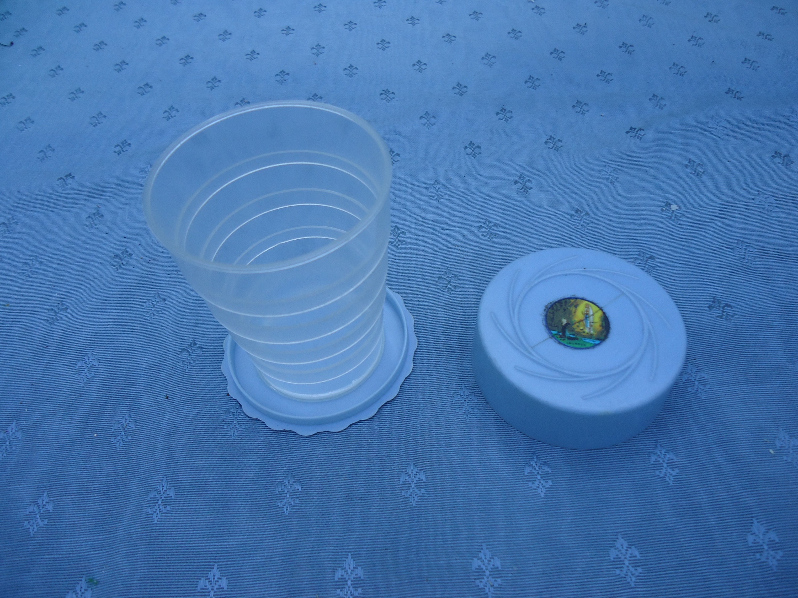 Coupe Vintage Français de L'eau Bénite Lourdes Béni Souvenir Catholique La Grotte Massabielle France