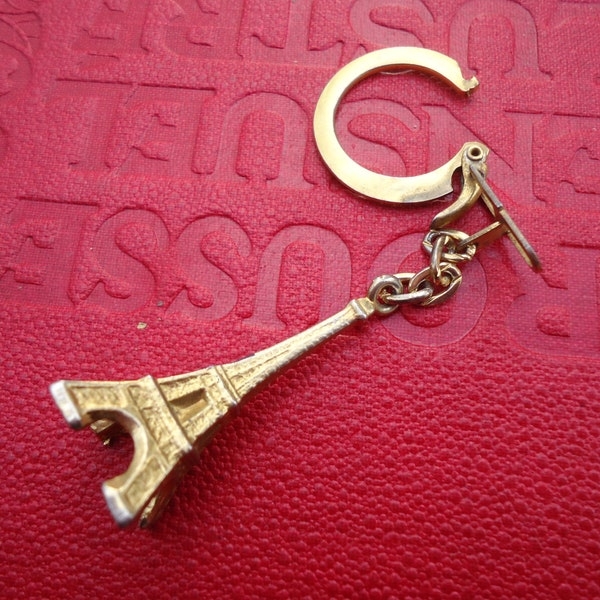 Eiffel Tower Miniature vintage Français Key Ring Paris Souvenir Traditionnel Memento France 1980s