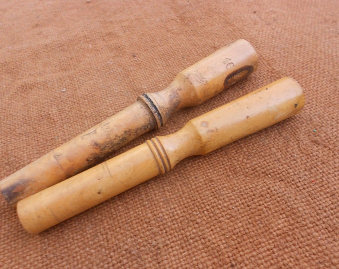 Shotgun Cartridge Tamper Pair of 2 Box Wood for Tamping 16 Gauge