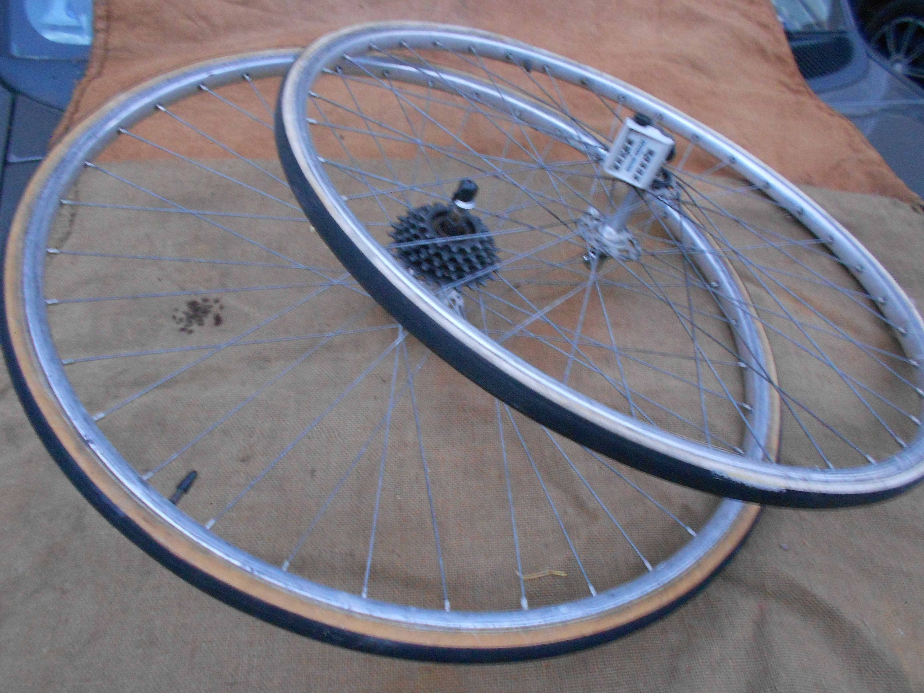 Geld rubber diepgaand geestelijke Paar AVA 700c fietswielen met NORMANDY Hubs Zeldzame Vintage - Etsy Nederland Geld rubber diepgaand geestelijke Paar AVA 700c fietswielen met NORMANDY Hubs Zeldzame Vintage - Etsy Nederland