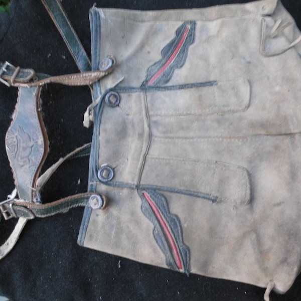 Lederhosen Oktoberfest Child's Original Vintage Austrian Bavarian Leather Shorts Boys Age 5 1960s Original Suede 22 in 56 cm waist