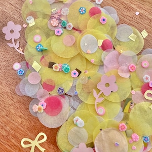 Garden Party Confetti: Pastel Pink & Yellow Flower Decor