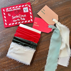 Christmas Gift Wrappping Ribbon Accessories Kit Christmas ribbon and tags holiday gift card holder velvet ribbon gift tags